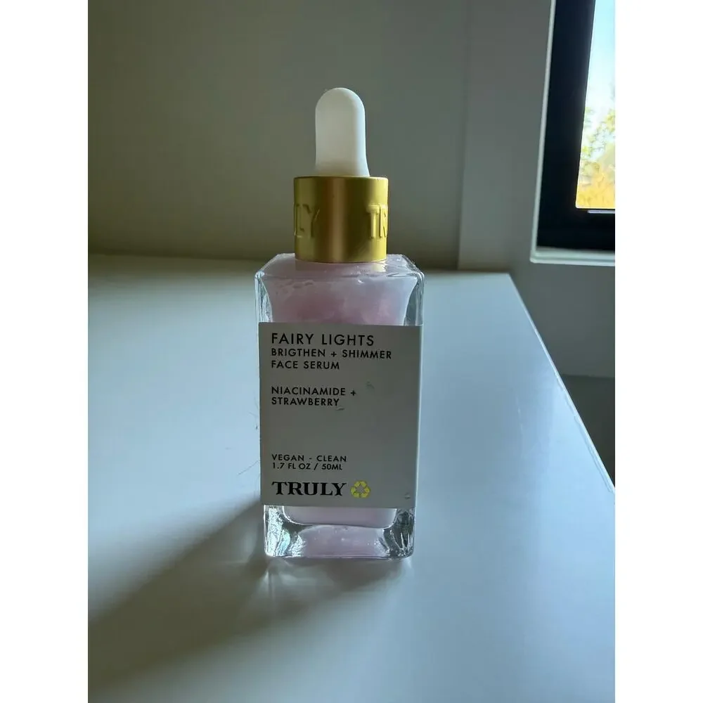 $32 New Truly Fairy Lights Serum 1.7oz Niacinamide Brightening Glow Face Serum
